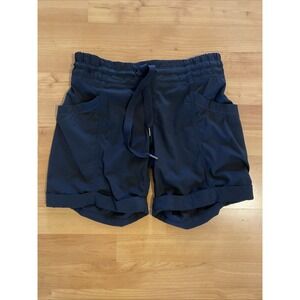 Lululemon Women's Elastic Drawstring Waist Cuff‎ Hem Shorts Black- Size 4 / S